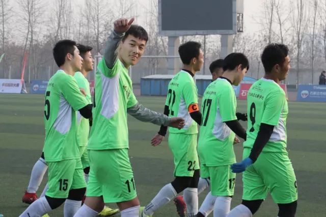 中超单场：上海“德比” 申花一球小胜海港